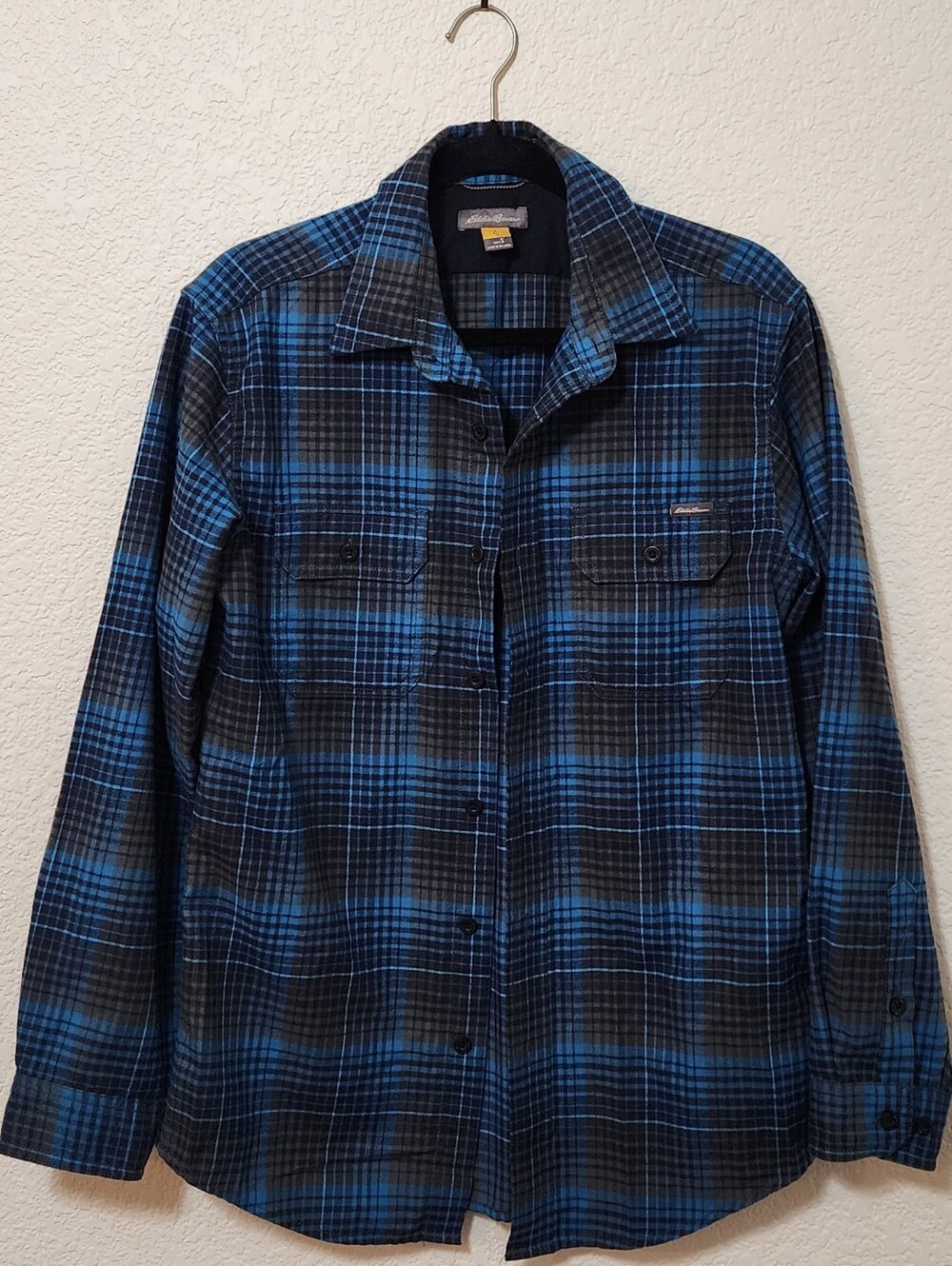 EDDIE BAUER Mens S Blue Plaid Long Sleeve Tech Flannel Shirt Button Up EUC Gorp